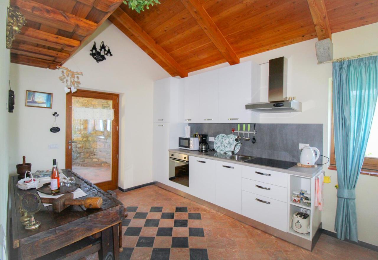 Appartamento Residenza Castellum Stazzona Esterno foto